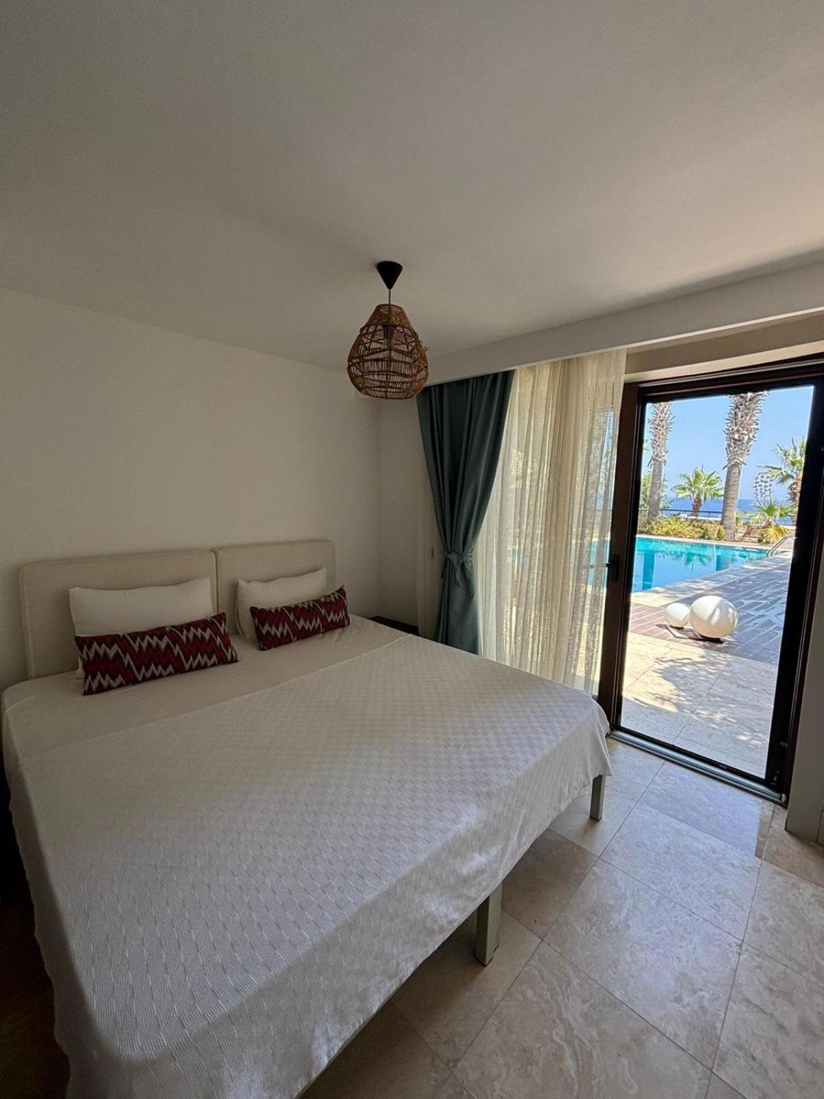 La Local Yalikavak Hotell Bodrum Exteriör bild